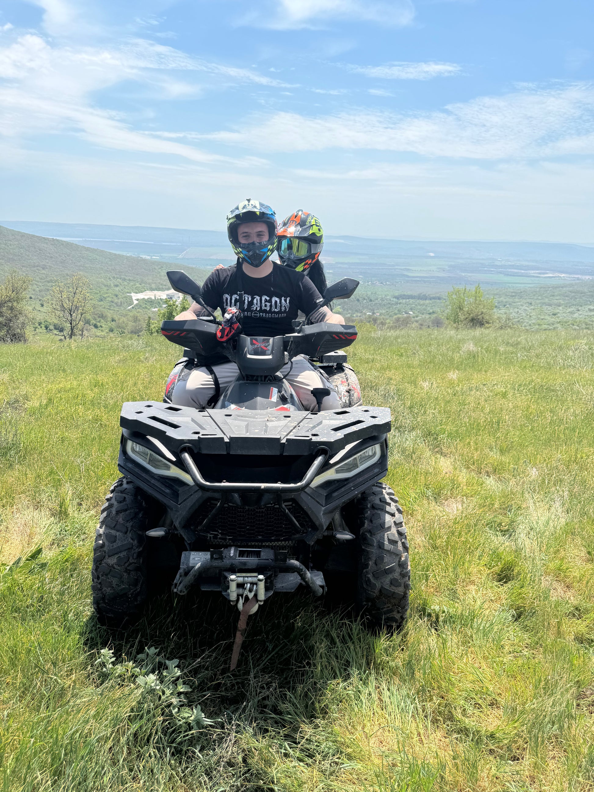 ШОФИРАНЕ НА АТВ